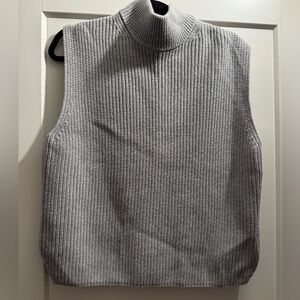 Abercrombie & Fitch Sweater Vest